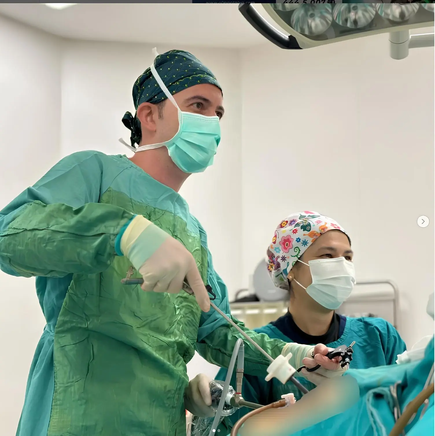 Gastroenterologischer Chirurg für Adipositaschirurgie ...